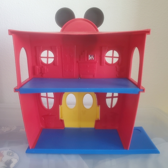 Mickey Mouse Play Fire House & Hand Painted Plaque (Toy & Decor) - Picture 3 of 11